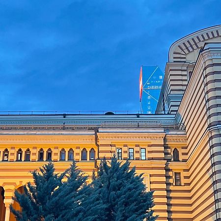 Opera Boutique Hotel Тбилиси Экстерьер фото