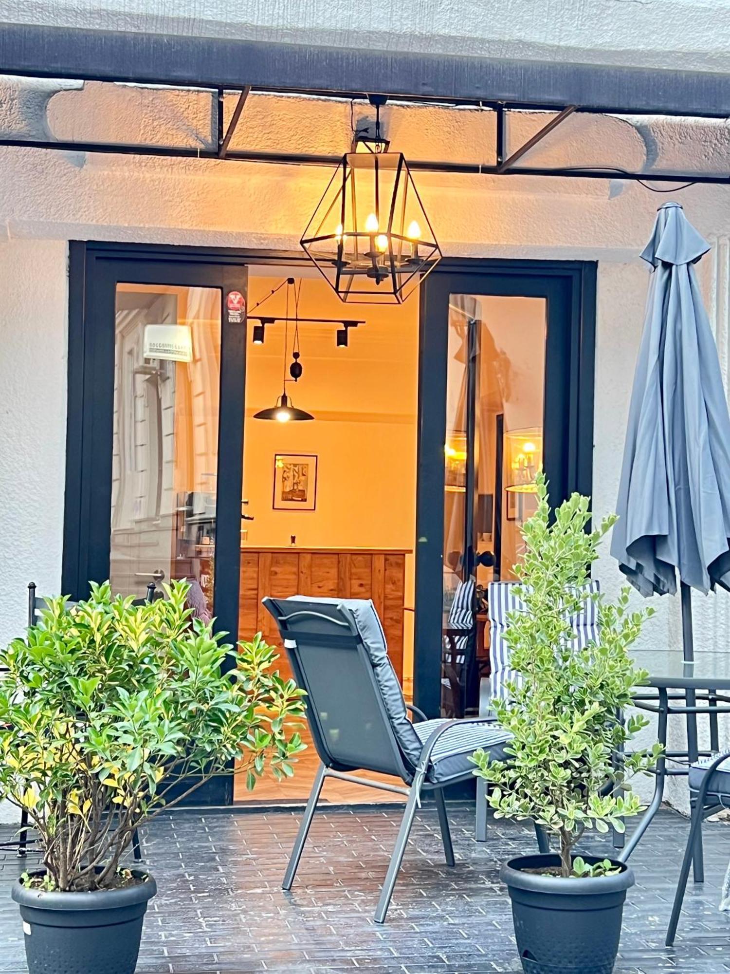 Opera Boutique Hotel Тбилиси Экстерьер фото